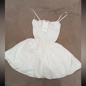 NWT ZARA poplin white balloon Mini Dress size S - BLOG FAVE 
Vestido falda globo